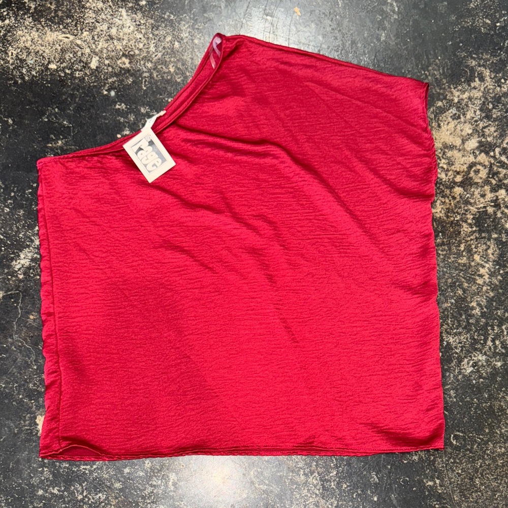 Entro Vibrant Maroon Women's One Shoulder Blouse. NWT